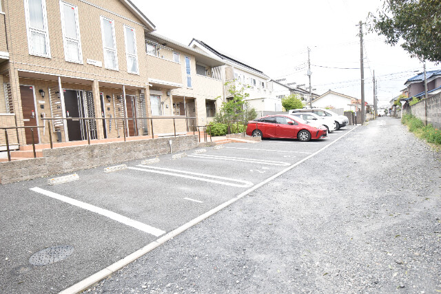 ��ʌ��������܎s����厚���L�̃A�p�[�g�̒��ԏ�