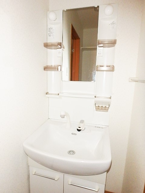 ��ʌ��������܎s��{��x�̓����P���ڂ̃A�p�[�g�̐��ʏ�