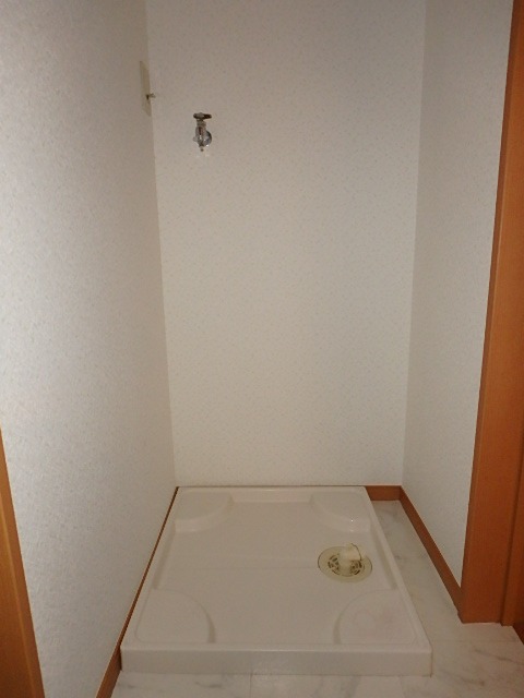 ��ʌ��������܎s��{��x�̓����P���ڂ̃A�p�[�g�̂��̑�