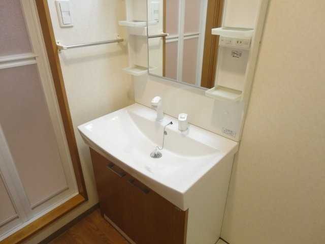 ��ʌ�����s�˒˓�P���ڂ̃}���V�����̐��ʏ�