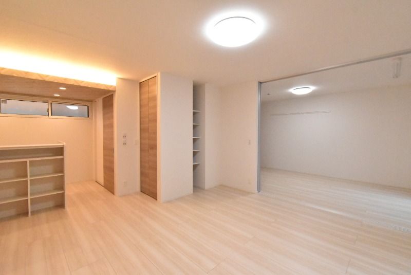 ��ʌ��������܎s�΋挴�R�R���ڂ̃A�p�[�g�̋��ԁE���r���O