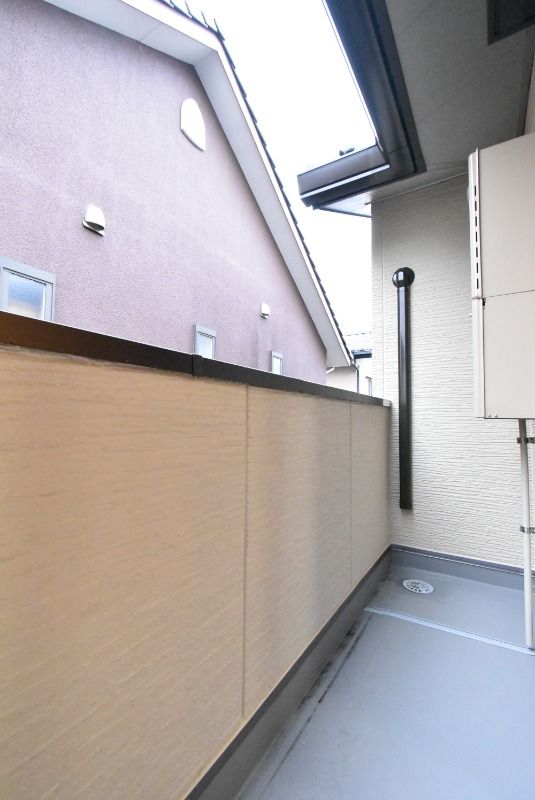 ��ʌ��������܎s�΋挴�R�R���ڂ̃A�p�[�g�̃o���R�j�[