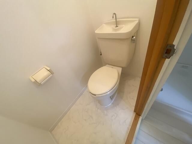 ��ʌ������s�����Q���ڂ̃}���V�����̃g�C��