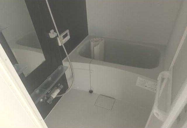 ��ʌ��������܎s�k����i���Q���ڂ̃A�p�[�g�̃o�X