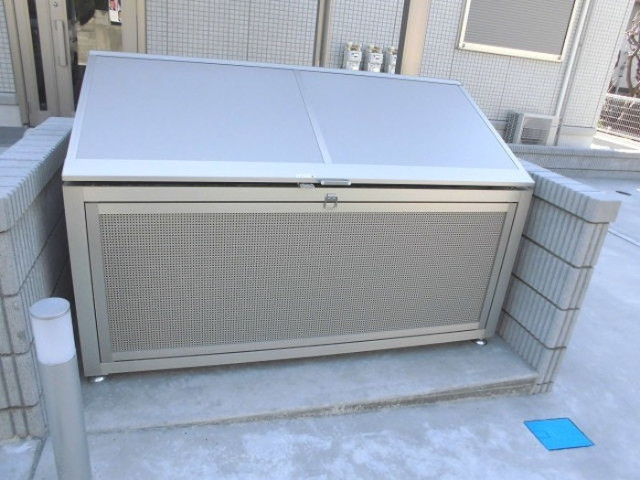 ��ʌ��������܎s�΋摾�c�E�P���ڂ̃A�p�[�g�̂��̑�