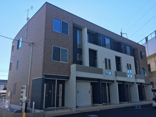 ��ʌ������s���S����15-6�̃A�p�[�g�̌����O��