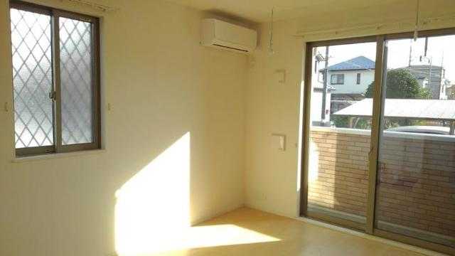 ��ʌ������s���S���ڂ̃A�p�[�g�̋��ԁE���r���O