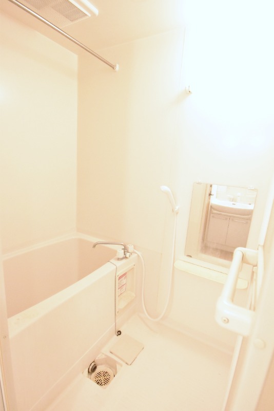 ��ʌ��������܎s������㗎���T���ڂ̃A�p�[�g�̃o�X