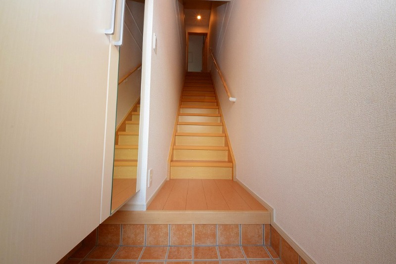 ��ʌ�����s���ԂQ���ڂ̃A�p�[�g�̌���