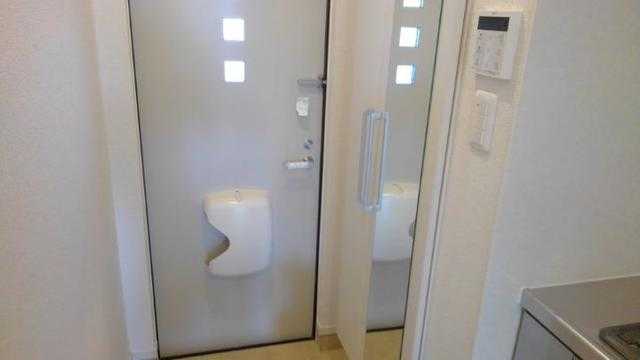 ��ʌ������s���S���ڂ̃A�p�[�g�̌���