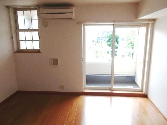 ��ʌ��k�����S�ɓޒ����h��S���ڂ̃A�p�[�g�̋��ԁE���r���O