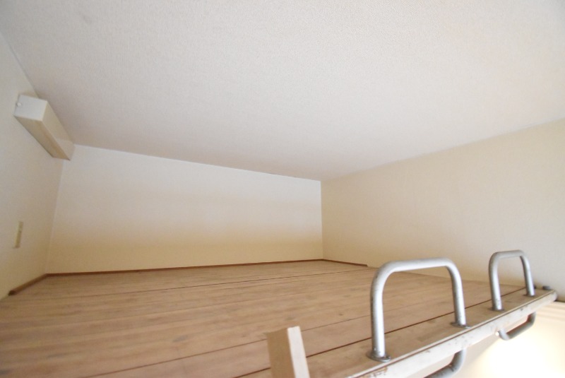 ��ʌ�����s������S���ڂ̃A�p�[�g�̂��̑������E�X�y�[�X