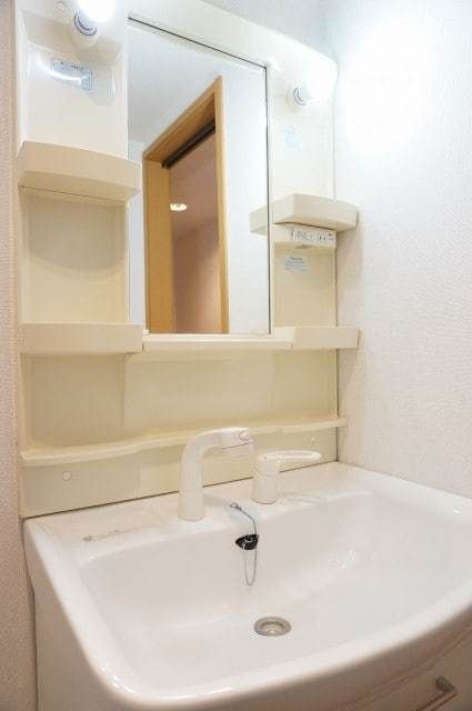 ��ʌ��������܎s������[��Q���ڂ̃}���V�����̐��ʏ�