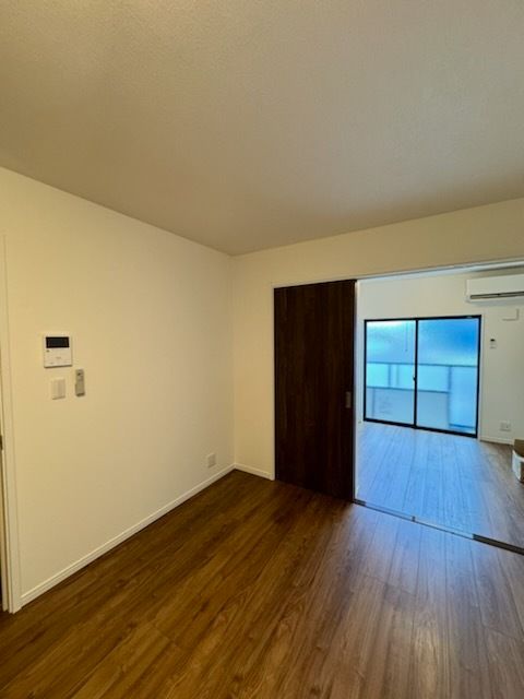 ��ʌ��t�����s�J���R���ڂ̃A�p�[�g�̂��̑������E�X�y�[�X