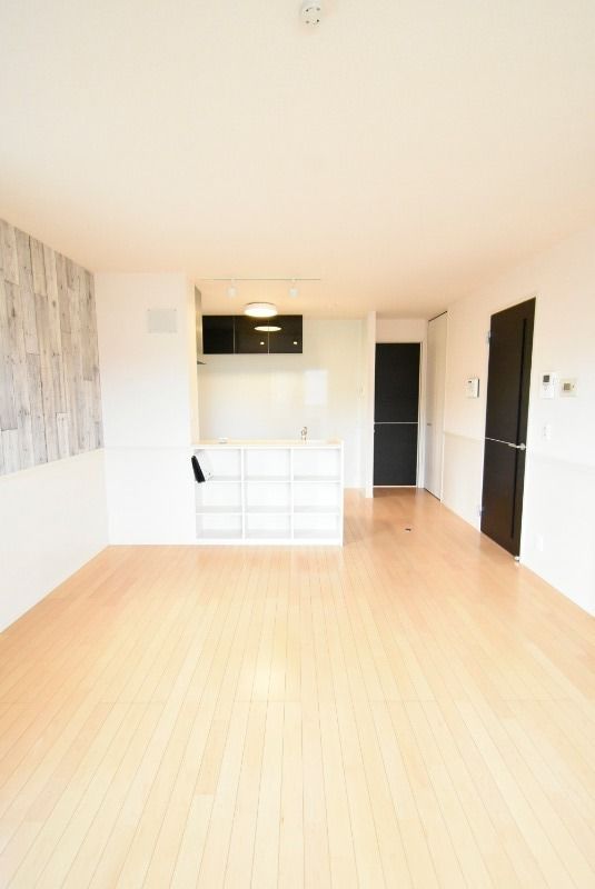 ��ʌ��������܎s�����攪���q�R���ڂ̃A�p�[�g�̋��ԁE���r���O