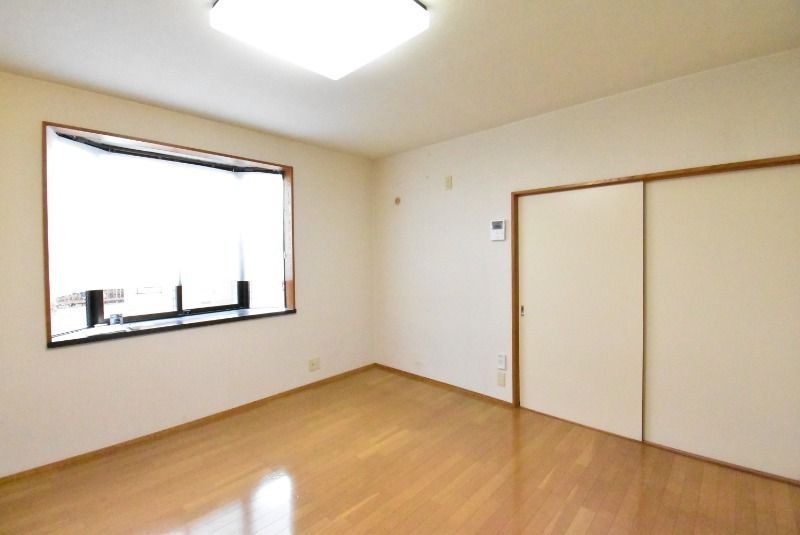 ��ʌ�����s������Q���ڂ̃}���V�����̋��ԁE���r���O