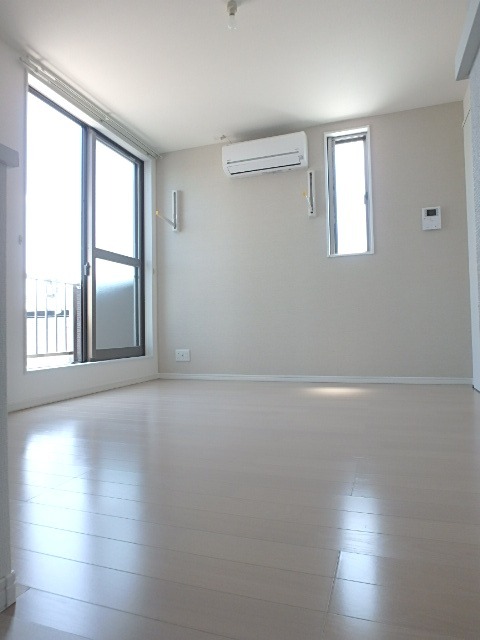 ��ʌ��������܎s�����擌��{�S���ڂ̃A�p�[�g�̂��̑������E�X�y�[�X