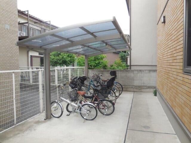 ��ʌ��������܎s�΋摾�c�E�R���ڂ̃e���X�n�E�X�̂��̑�