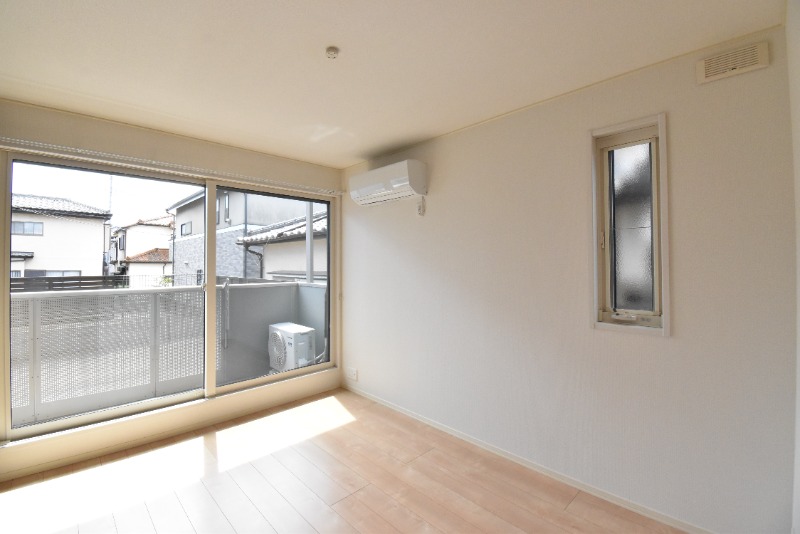 ��ʌ�����s�厚���s���т̃A�p�[�g�̂��̑������E�X�y�[�X