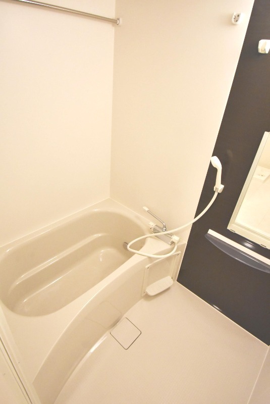 ��ʌ��������܎s����厚�w��̃A�p�[�g�̃o�X