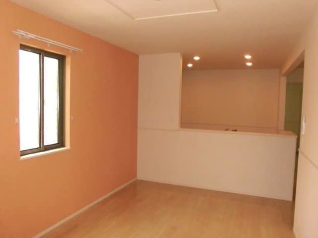 ��ʌ��������܎s�΋�厚�O���̃A�p�[�g�̋��ԁE���r���O