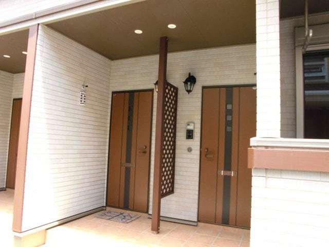 ��ʌ��������܎s�΋�厚�O���̃A�p�[�g�̃G���g�����X