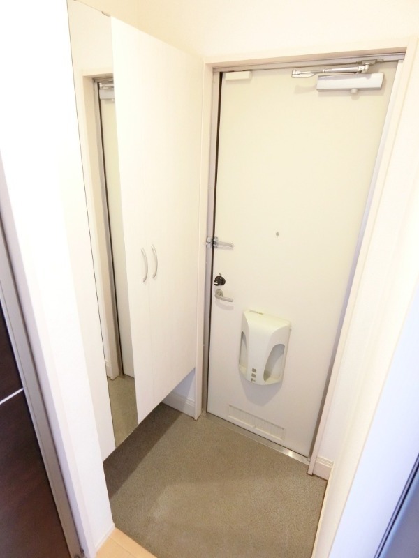 ��ʌ�����s�厚���s�̃A�p�[�g�̌���