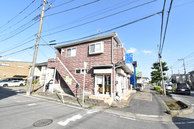 ��ʌ�����s�˒˓��S���ڂ̃A�p�[�g�̌����O��