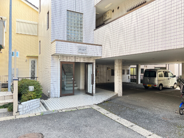 ��ʌ�����s�˒˓��P���ڂ̃}���V�����̃G���g�����X