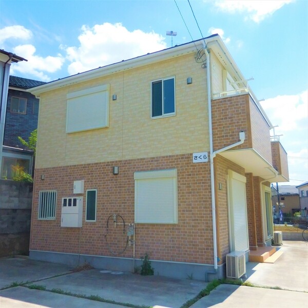 ��ʌ��������܎s�΋�厚�����̃e���X�n�E�X�̌����O��