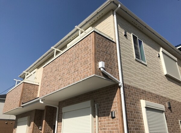 ��ʌ��������܎s�΋�厚�����̃e���X�n�E�X�̌����O��