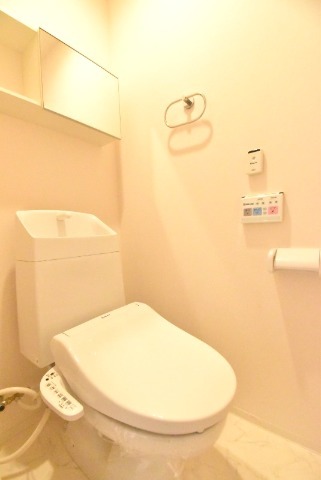 ��ʌ��������܎s�΋�厚���̃}���V�����̃g�C��