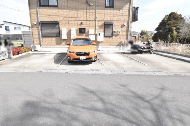 ��ʌ��������܎s������厚�@���̃A�p�[�g�̒��ԏ�