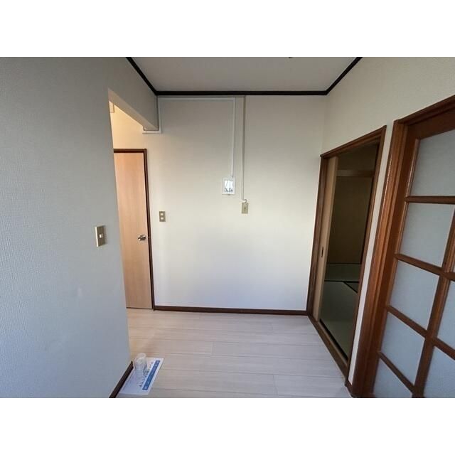 ��ʌ�����s�厚������̃A�p�[�g�̂��̑��ݔ�