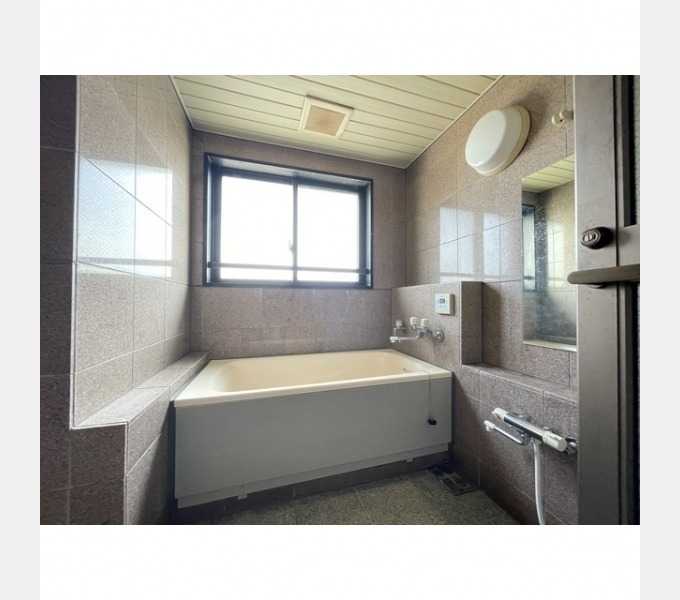 ��ʌ�����s�厚�ԎR�̃}���V�����̃o�X