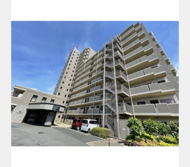 ��ʌ�����s�厚�ԎR�̃}���V�����̃G���g�����X