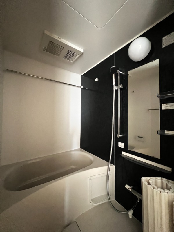 ��ʌ�����s�˒˂S���ڂ̃}���V�����̃o�X