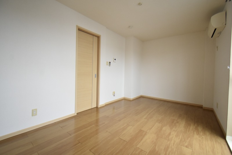 ��ʌ������s���v��̃}���V�����̋��ԁE���r���O