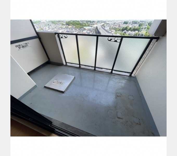 ��ʌ�����s�厚�ԎR�̃}���V�����̃o���R�j�[