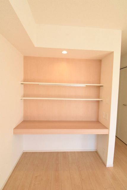 ��ʌ��������܎s�k��{�����S���ڂ̃A�p�[�g�̂��̑������E�X�y�[�X