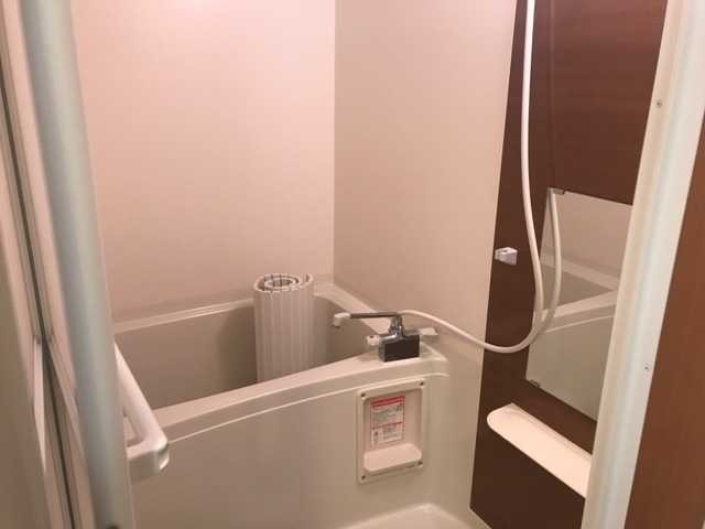 ��ʌ�����s�˒˂T���ڂ̃}���V�����̃o�X