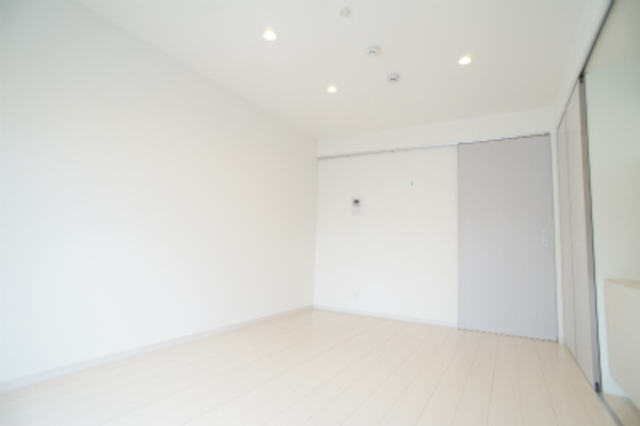 ��ʌ��������܎s�Y�a��̉ƂR���ڂ̃}���V�����̐Q��