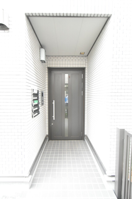 ��ʌ��������܎s��{��听���Q���ڂ̃A�p�[�g�̃G���g�����X