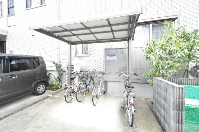 ��ʌ��������܎s��{��听���Q���ڂ̃A�p�[�g�̂��̑�