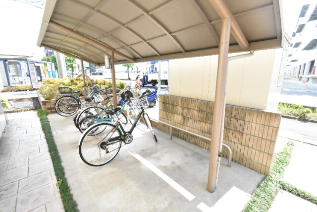 ��ʌ������s���]�U���ڂ̃A�p�[�g�̂��̑�