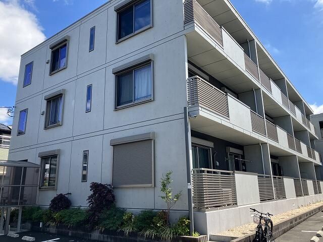 ��ʌ�����s���̉ƂP���ڂ̃}���V�����̌����O��