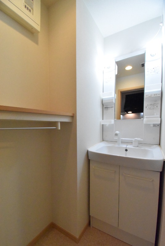 ��ʌ��������܎s�k����i���R���ڂ̃A�p�[�g�̐��ʏ�