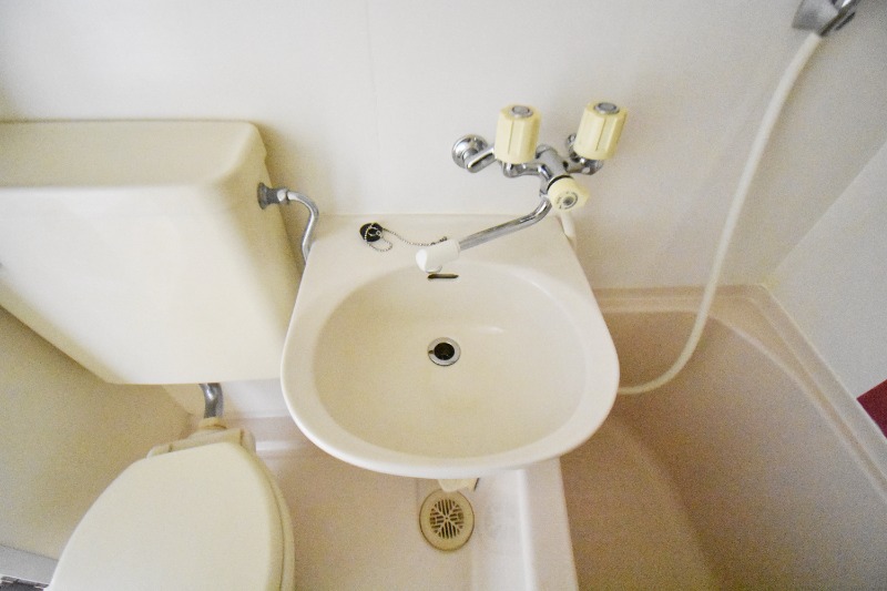 ��ʌ�����s��c�{�̃A�p�[�g�̐��ʏ�