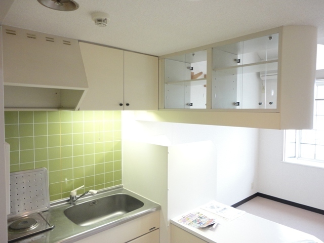 ��ʌ��������܎s�k����i���R���ڂ̃A�p�[�g�̃L�b�`��