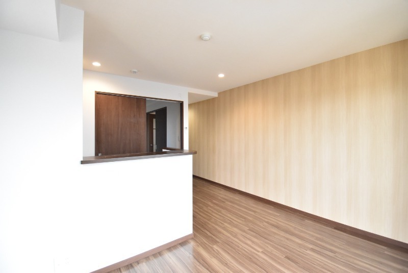 ��ʌ�����s�O�c�a�P���ڂ̃}���V�����̋��ԁE���r���O